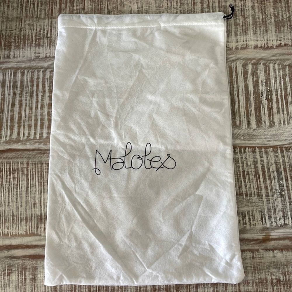 Maloles dust cover
